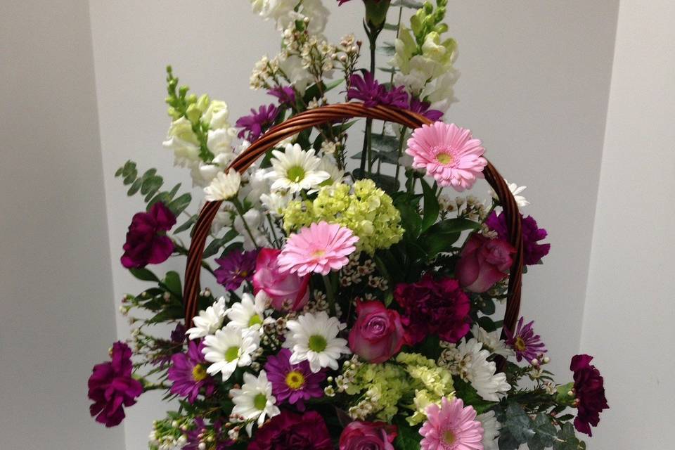 Basket flower arrangement sample