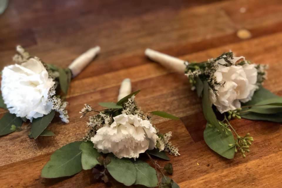 Simple corsages