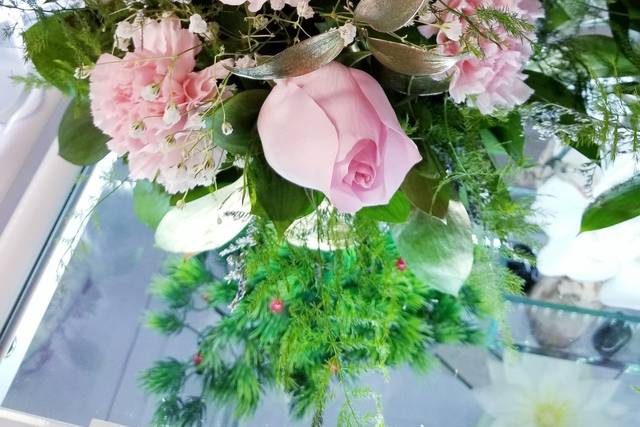 Centerpiece flowers