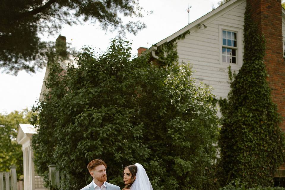 Happy couple/Gardens
