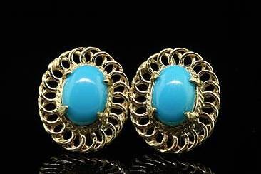Victorian Style Turquoise Earrings 14K Yellow Goldhttp://www.orospot.com/product/e355ma/victorian-style-turquoise-earrings-14k-yellow-gold.aspxSKU: E355MA$199.00Victorian style, round cabochon turquoise with twisted wire border and post backs. Earrings are 7 mm (3/10 inch) in diameter.