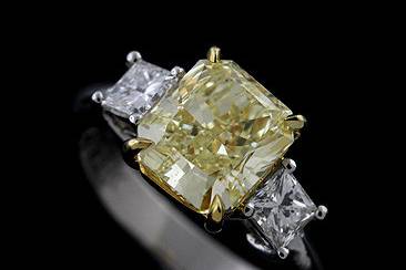 Natural Fancy Yellow Diamond Platinum and 18K Gold Engagement Ring Mountinghttp://www.orospot.com/product/r1037ven/natural-fancy-yellow-diamond-platinum-and-18k-gold-engagement-ring-mounting.aspxSKU: R1037VEN$2,999.00This two tone (platinum and 18k yellow gold) ring was pictured with 3.5Ct natural fancy yellow Asscher cut diamond. The center stone is not included but can be ordered separately (please contact us for more information). There are 2 princess cut small diamonds, from both sides of center stone (G-VS quality). We can make this ring in any size or shape to match your center stone. If you have your own stone please email us your stone's specifications and we will ensure that this ring fits with your stone perfectly. Please allow 2- 3 weeks to complete this order.