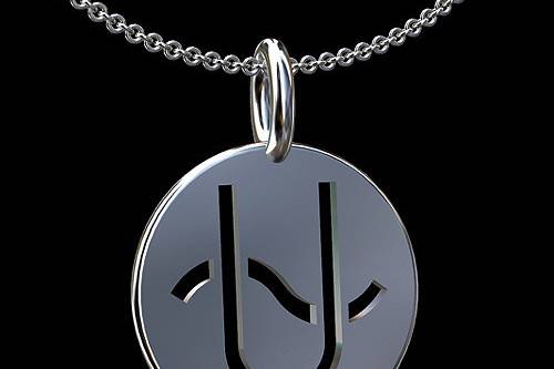 Engraved With Black Painting Initial Letter E 14K White Gold Disc Pendant Necklacehttp://www.orospot.com/product/p1405wpp/engraved-with-black-painting-initial-letter-e-14k-white-gold-disc-pendant-necklace.aspxSKU: P1405WPP $269.00This 14k white gold disc is 15mm wide in diameter (6/10 inch) and comes with 14k white gold chain (16 or 18 inch). 