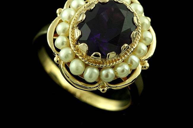 Inspired by Victorian Style Oval Amethyst Scalloped Bezel And Cultured Pearls 14k Yellow Gold Ringhttp://www.orospot.com/product/r2237ma/inspired-by-victorian-style-oval-amethyst-scalloped-bezel-and-cultured-pearls-14k-yellow-gold-ring.aspxSKU: R2237MA $579.00Ring Dimension: Top Height: 18 mm Width: 16.7 mm Shank Dimension: Width (top): 2.16 mm Width (bottom): 1.8 mm