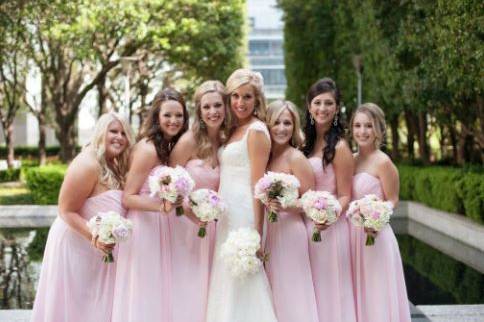 Bridal party in pretty gowns