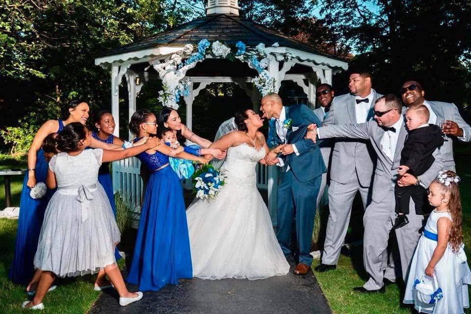 Fun bridal party