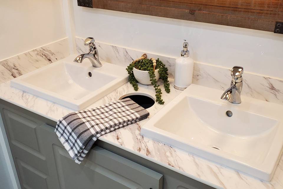 Men's & Women's Luxury sinks