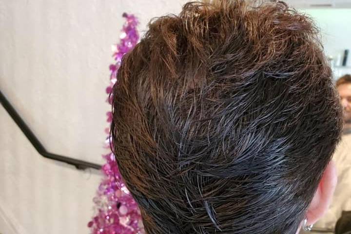 Flirt ''A Salon For Changes''