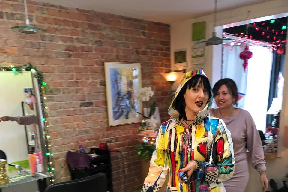 Flirt ''A Salon For Changes''