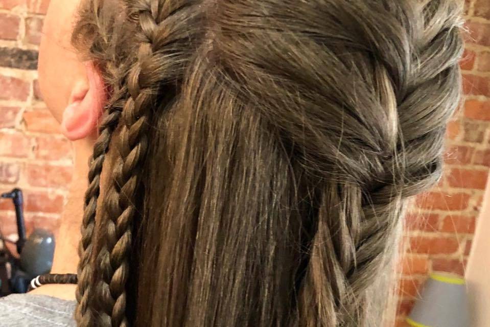 Flirt ''A Salon For Changes''