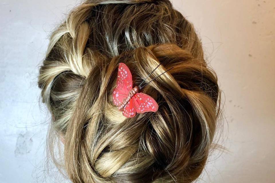 Flirt ''A Salon For Changes''