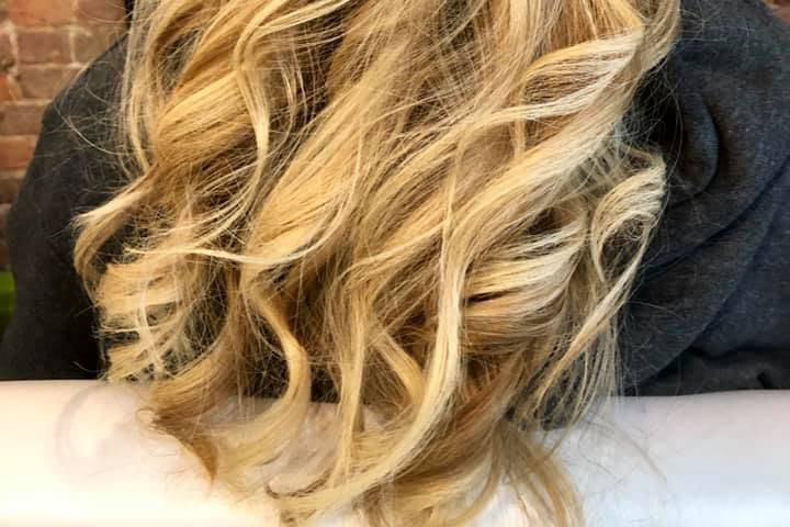 Flirt ''A Salon For Changes''