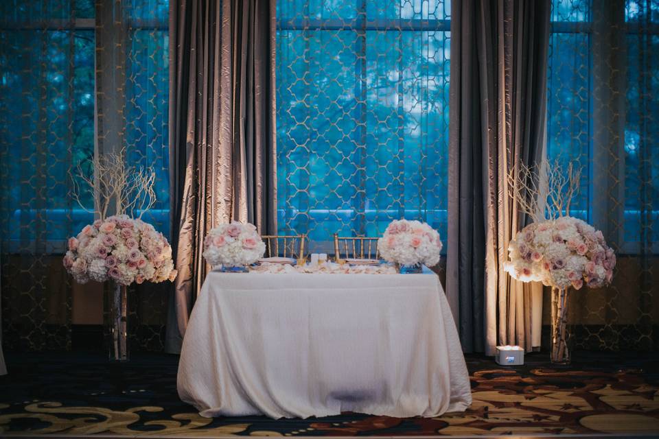 Elegant Sweetheart Table