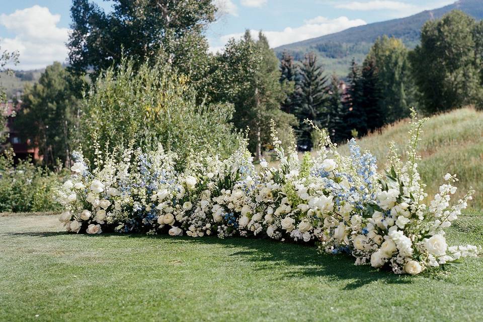 Lush Ground Arch