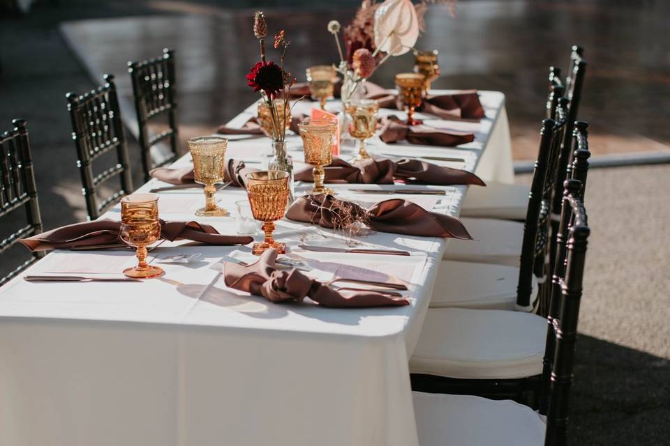 Guest tables