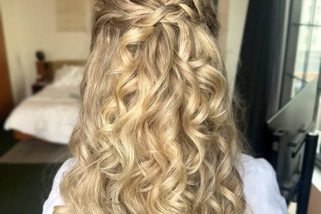 Natural curly bridal half updo