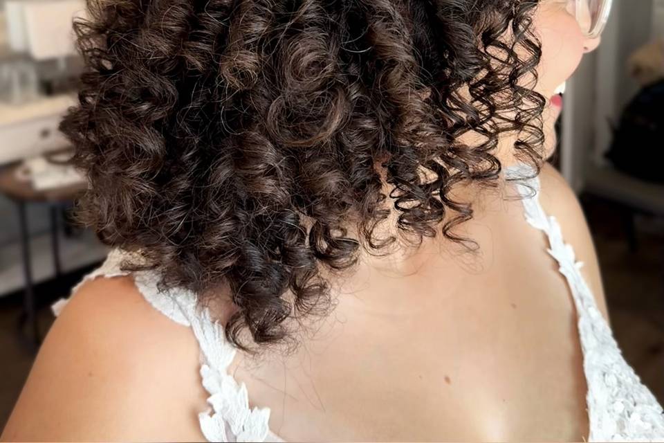 Accentuated natural curl