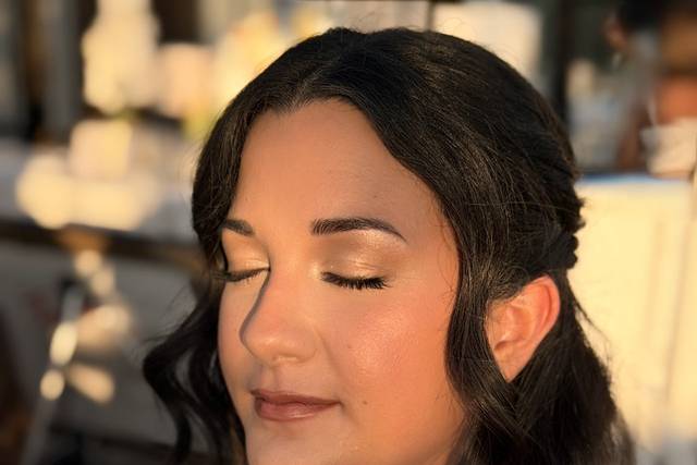 Soft glam bridal makeup