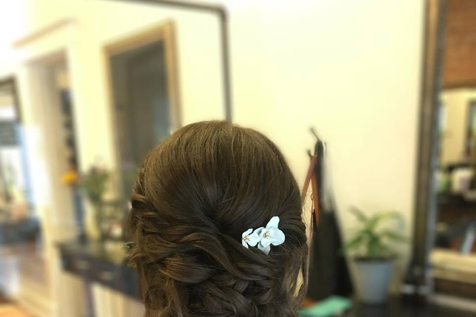 Sonder Sage Hair Studio