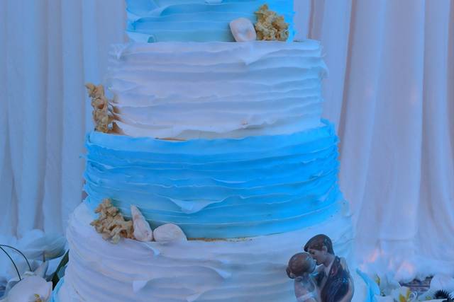 Beach Theme Ruffle Cake