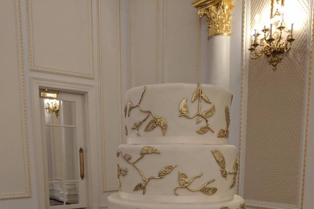 Gold Leaves Cake