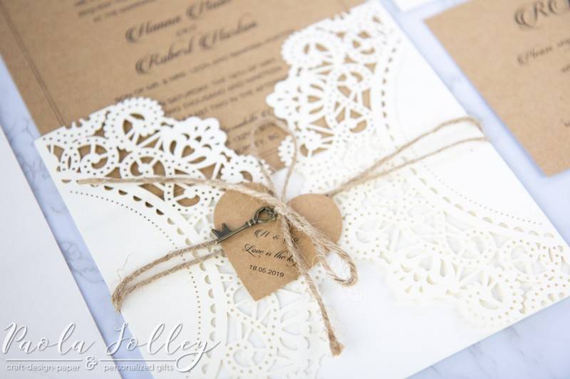 RUSTIC LACE LASER CUT POCKET