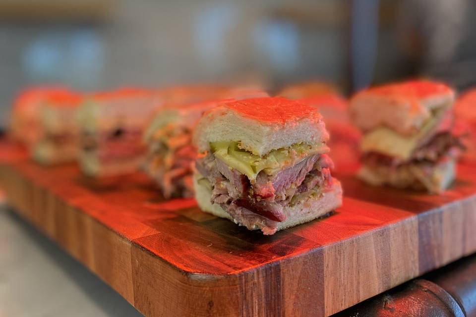 Mini cubanito sandwich