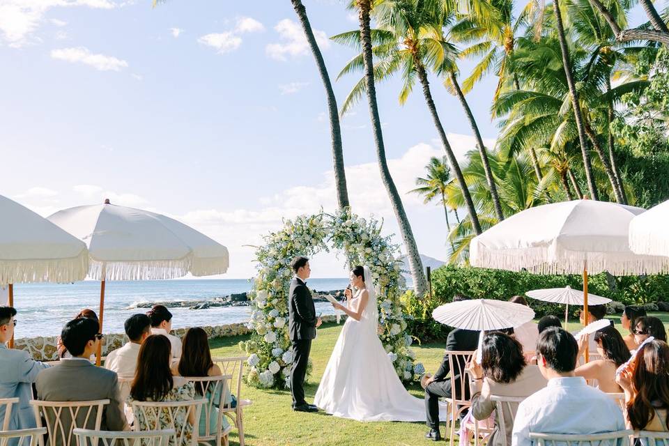 Lanikuhonua Wedding