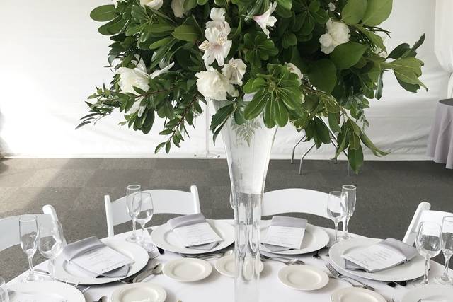 Tall centerpiece
