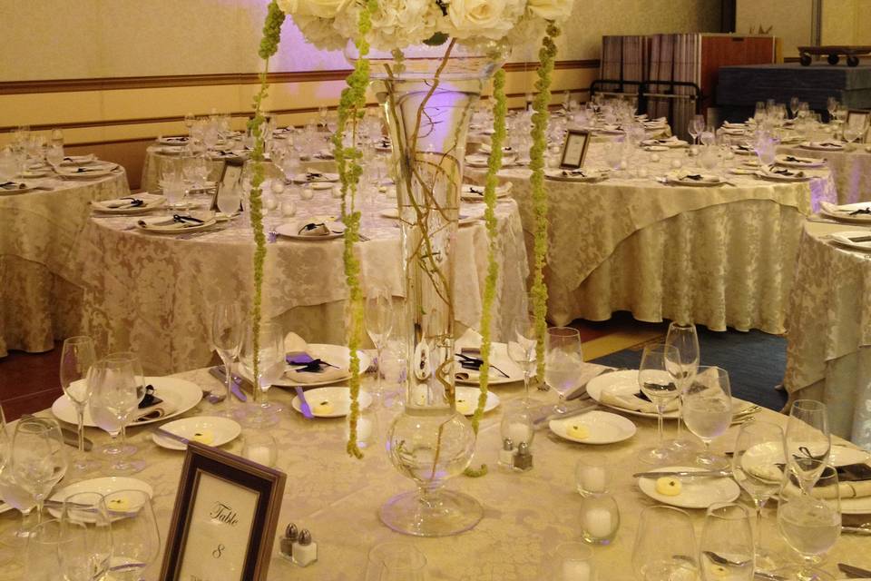 White tall centerpiece