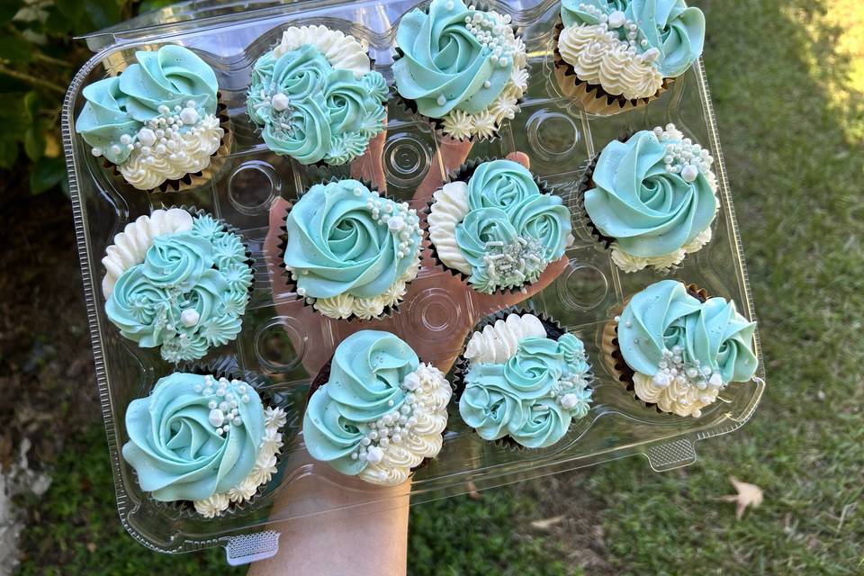 Bridal shower cupcakes