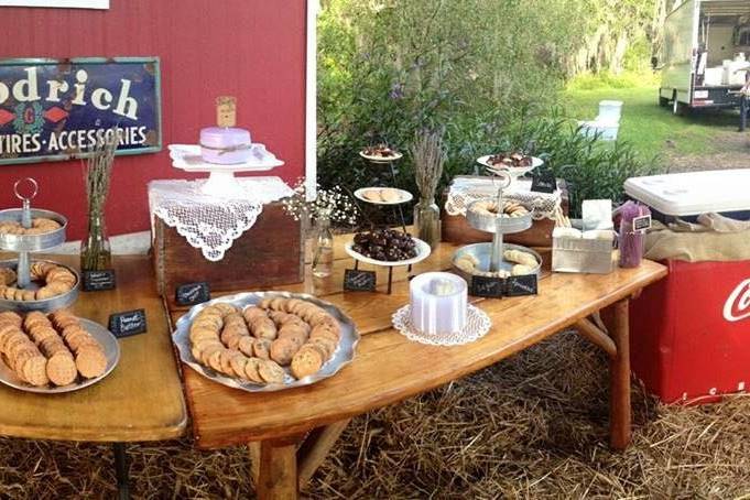 Cookie dessert table