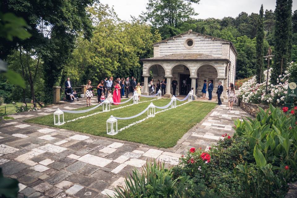 Church for symbolic weddings