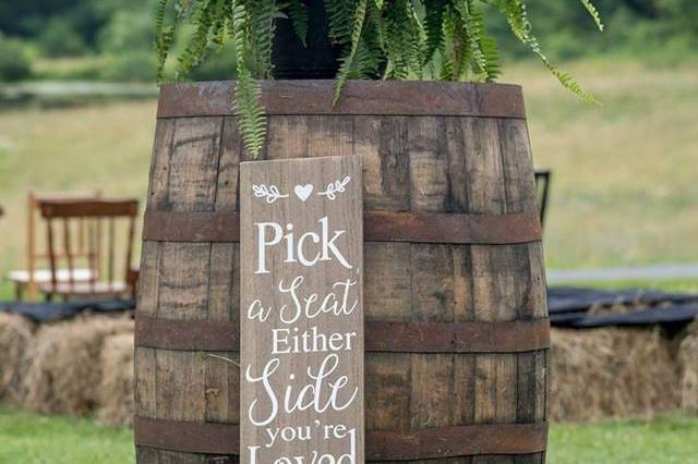 Ceremony aisle decor