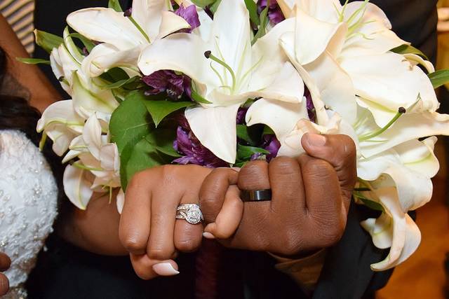The couple's wedding rings