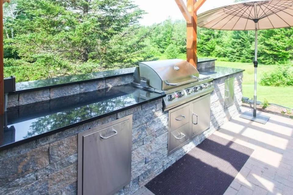 Outdoor grill