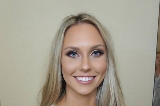 Full glam makeup look