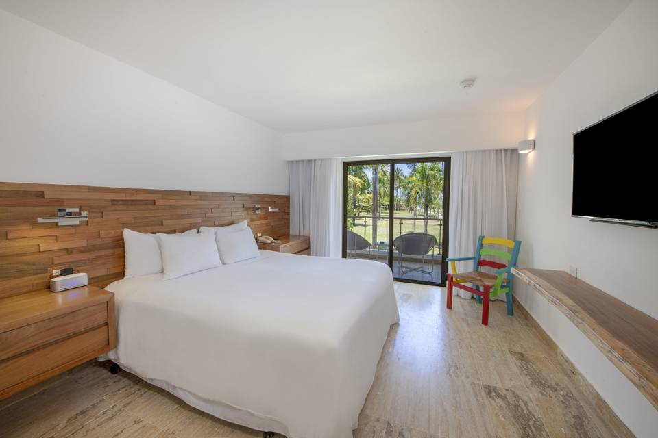 V Room