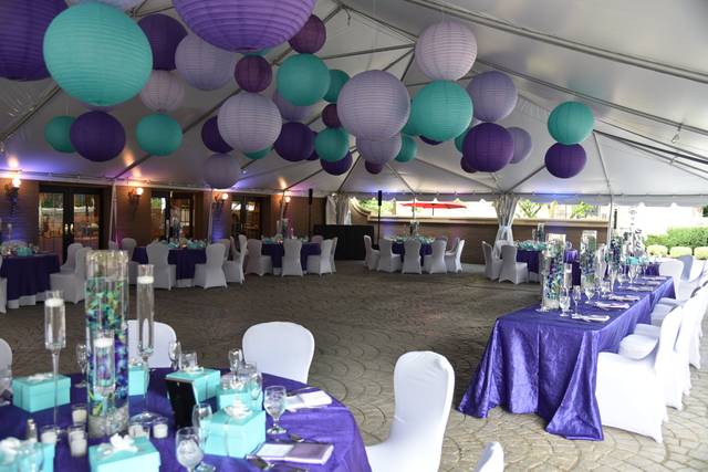 Tented courtyard reception