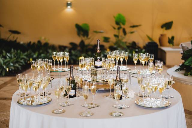 Champagne Welcome