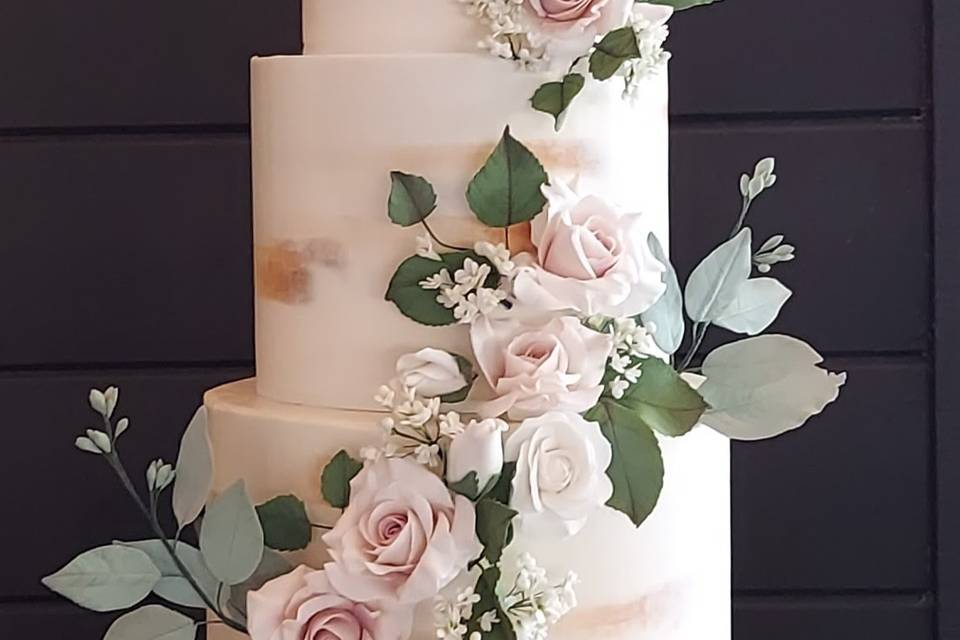 Rustic boho wedding cake