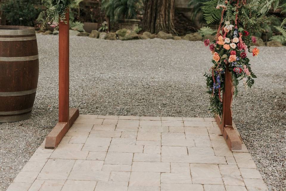 G&G Deer Park Villa arch