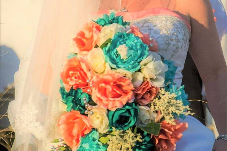 Colorful creations for a beach wedding