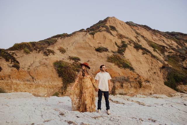 Love on the cliffs