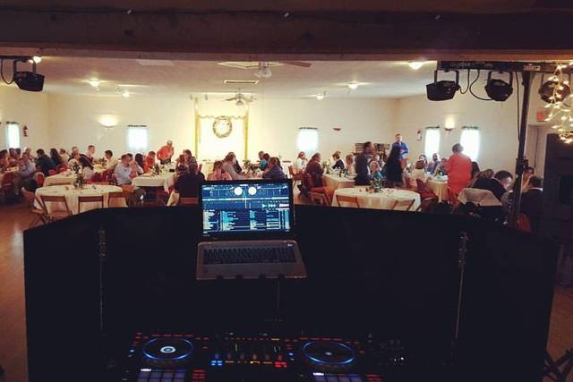 DJ Charlo Professional DJ Services