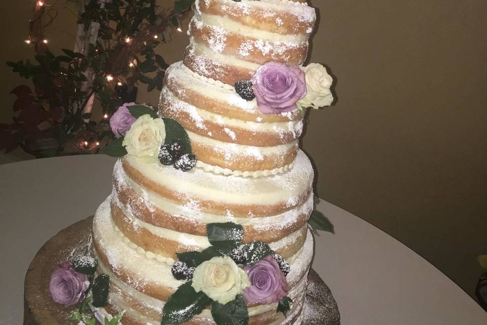 Multilayered cake