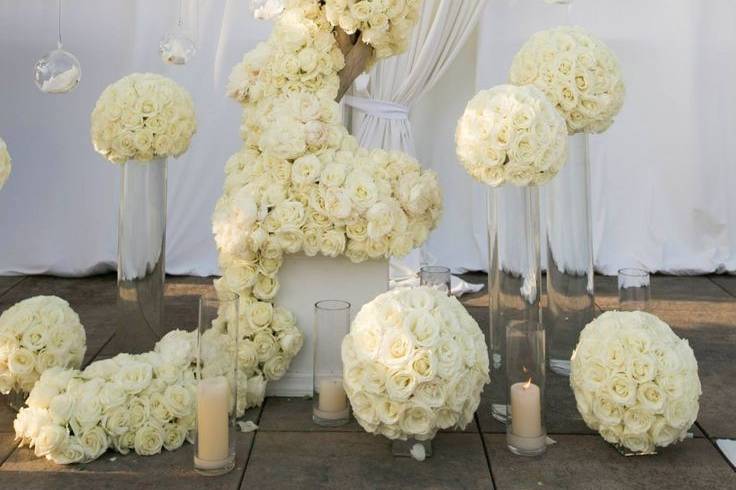 Wedding floral tree decor