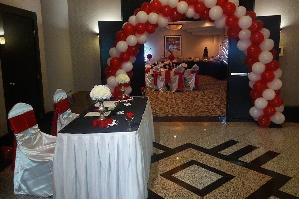 Balloon arch