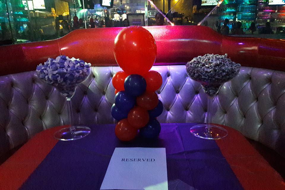 Mini balloon columns