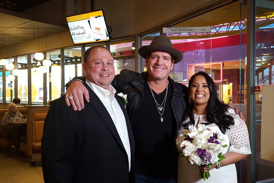 Tie the knot at Denny's in downtown Las Vegas on Valentine's Day